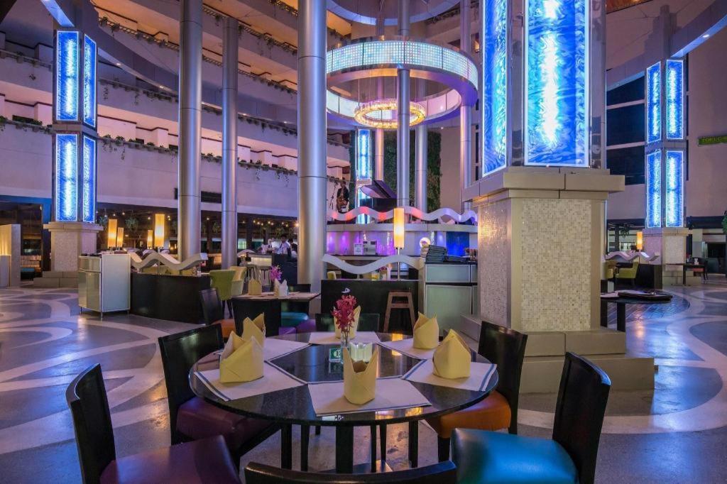 Hotel Ambassador City Jomtien Pattaya - Ocean Wing Na Chom Thian Exteriér fotografie