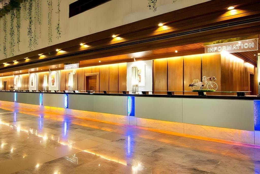 Hotel Ambassador City Jomtien Pattaya - Ocean Wing Na Chom Thian Exteriér fotografie